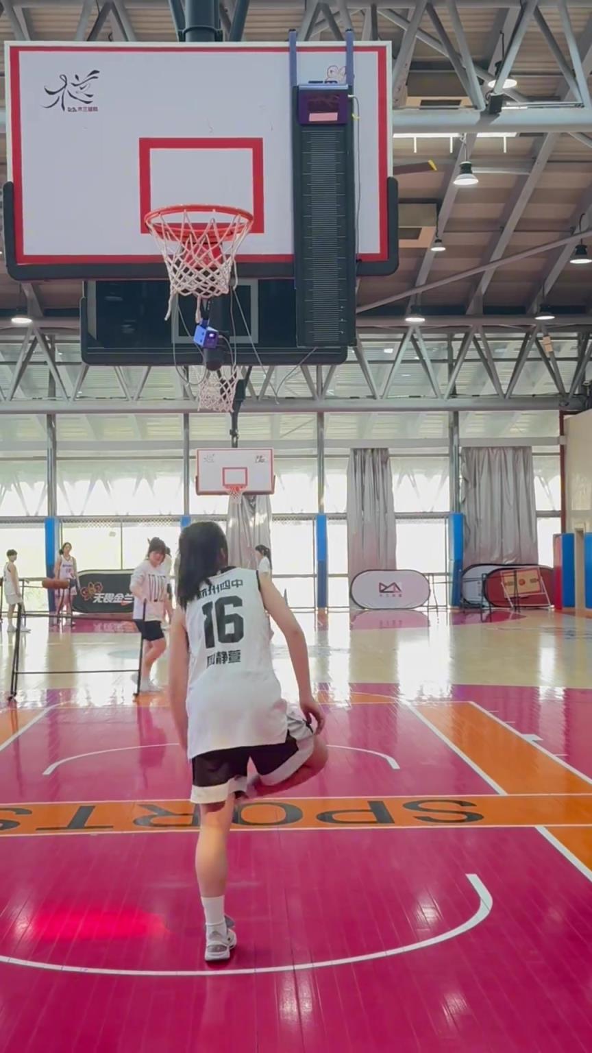 所以，你能摸高多少？